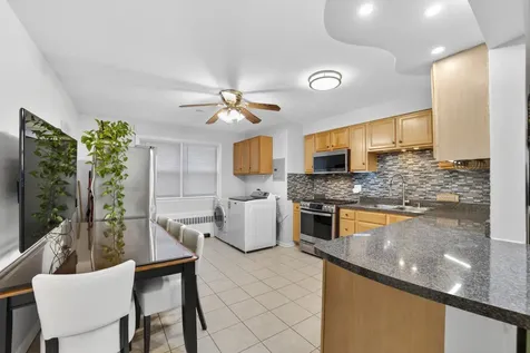 7410 North Oakley Avenue Chicago IL 60645
