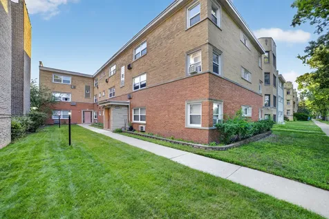 7410 North Oakley Avenue Chicago IL 60645