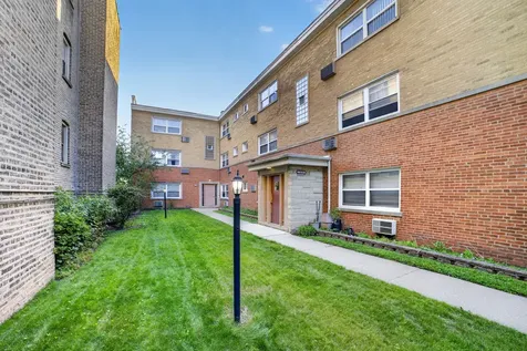 7410 North Oakley Avenue Chicago IL 60645