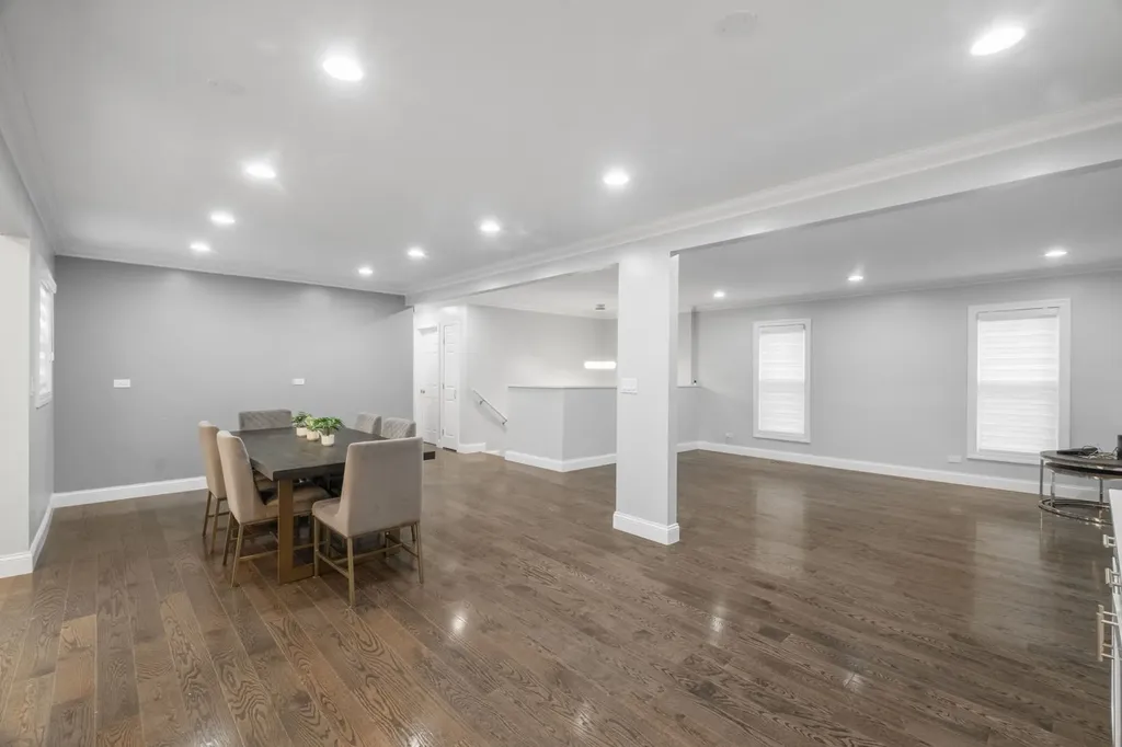 1260 Waterbury Lane Roselle IL 60172