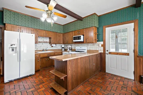 311 West 2nd Street Momence IL 60954