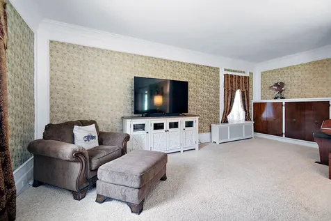 311 West 2nd Street Momence IL 60954