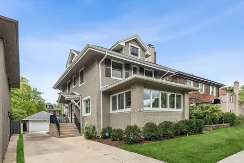 843 North East Avenue Oak Park IL 60302