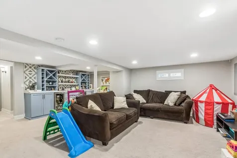 843 North East Avenue Oak Park IL 60302
