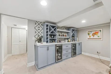 843 North East Avenue Oak Park IL 60302