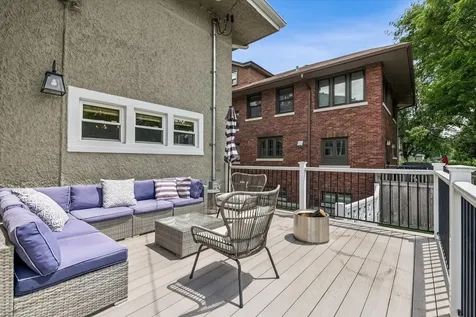 843 North East Avenue Oak Park IL 60302