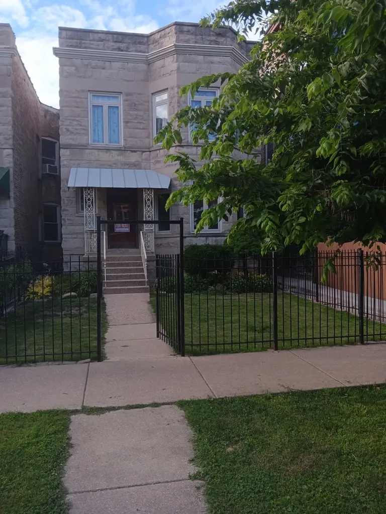 1300 West Winnemac Avenue Chicago IL 60640
