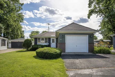 416 South Ben Street Plano IL 60545