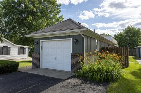 416 South Ben Street Plano IL 60545
