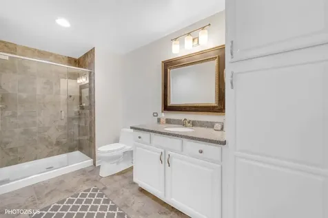 425 Benjamin Drive Vernon Hills IL 60061