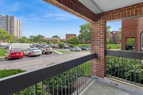 701 Forum Square Glenview IL 60025
