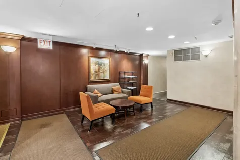 701 Forum Square Glenview IL 60025