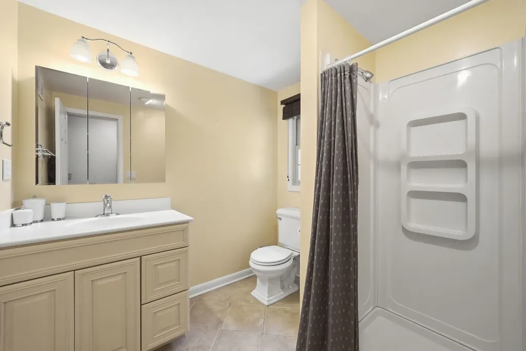 28W118 Hillview Drive Naperville IL 60564