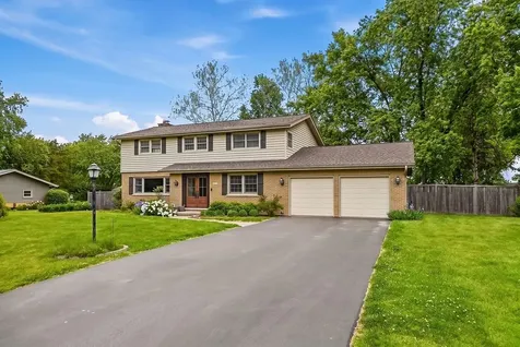 28W118 Hillview Drive Naperville IL 60564