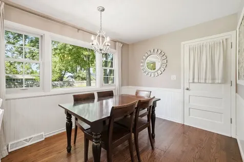 28W118 Hillview Drive Naperville IL 60564