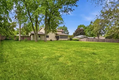 28W118 Hillview Drive Naperville IL 60564