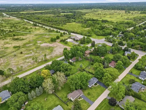 28W118 Hillview Drive Naperville IL 60564