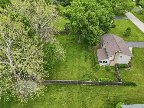 28W118 Hillview Drive Naperville IL 60564