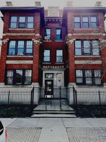 813 West Buena Avenue Chicago IL 60613