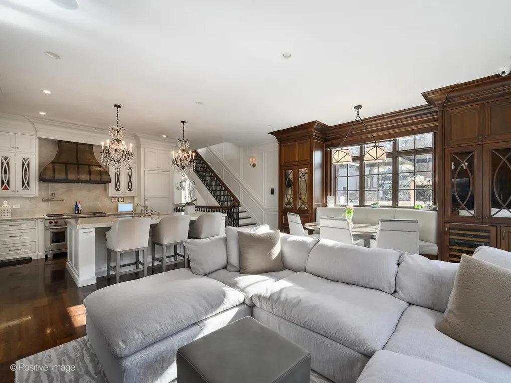 3026 North Lake Shore Drive Chicago IL 60657