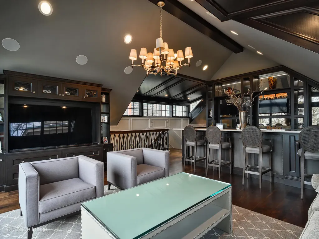 3026 North Lake Shore Drive Chicago IL 60657