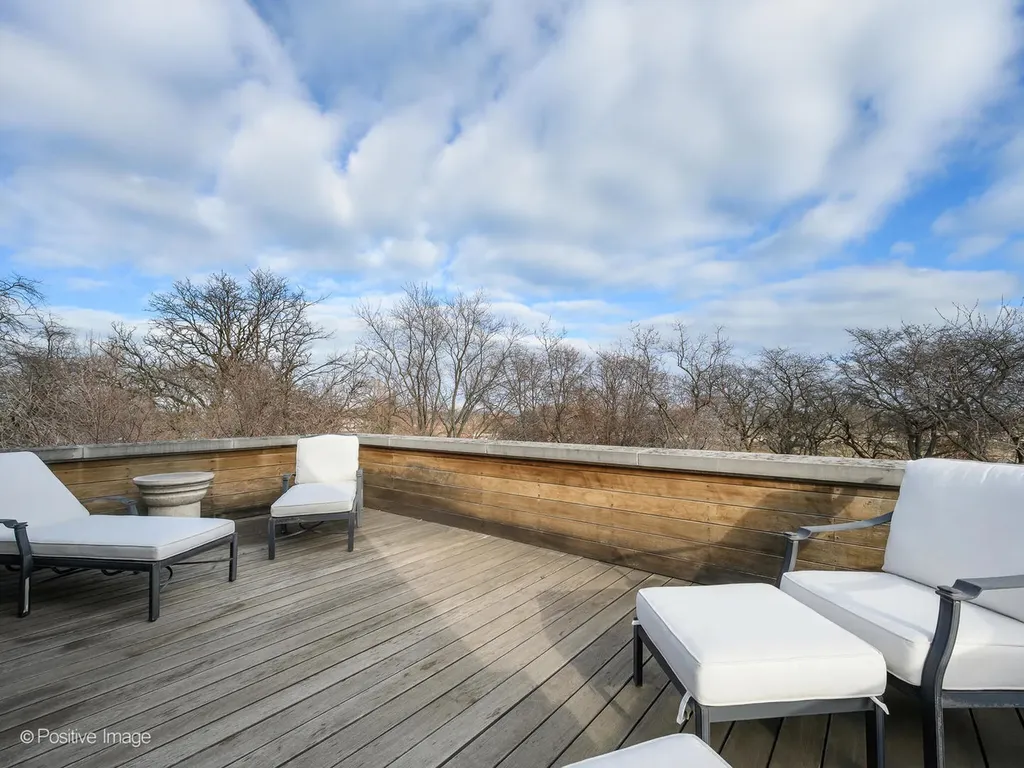 3026 North Lake Shore Drive Chicago IL 60657