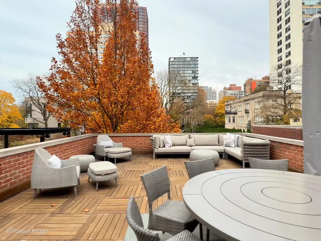3026 North Lake Shore Drive Chicago IL 60657