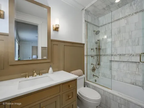 3026 North Lake Shore Drive Chicago IL 60657