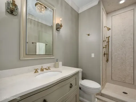 3026 North Lake Shore Drive Chicago IL 60657