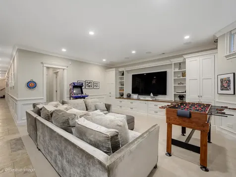 3026 North Lake Shore Drive Chicago IL 60657