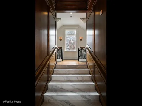 3026 North Lake Shore Drive Chicago IL 60657