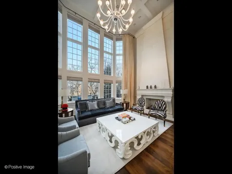 3026 North Lake Shore Drive Chicago IL 60657