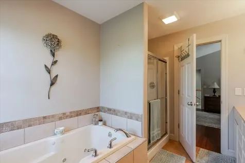 3711 Rave Road Bloomington IL 61704