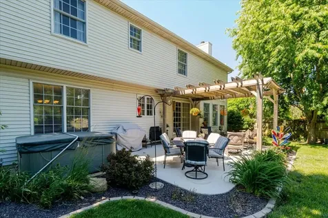 3711 Rave Road Bloomington IL 61704