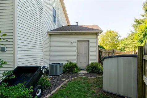 3711 Rave Road Bloomington IL 61704