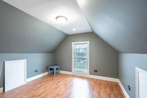 3024 East Avenue Berwyn IL 60402