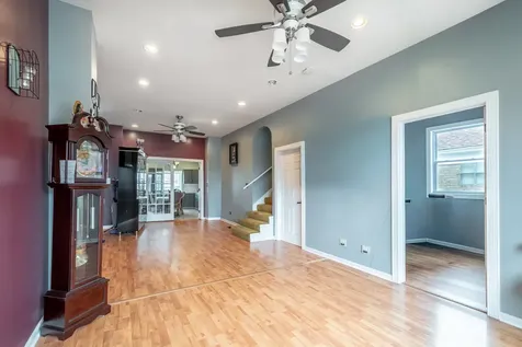 3024 East Avenue Berwyn IL 60402