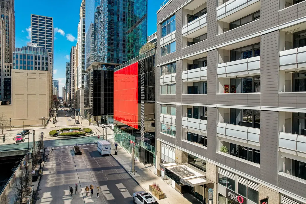 240 East Illinois Street Chicago IL 60611