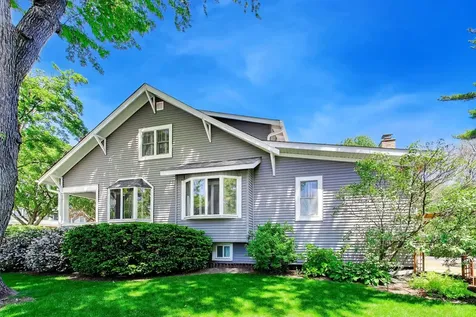 203 North Haddow Avenue Arlington Heights IL 60004
