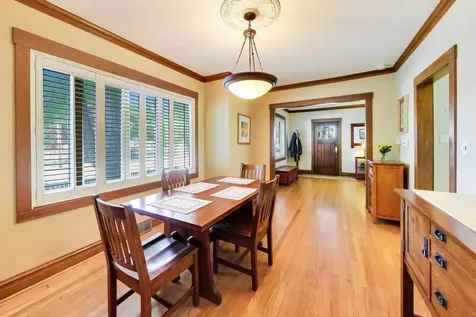 203 North Haddow Avenue Arlington Heights IL 60004
