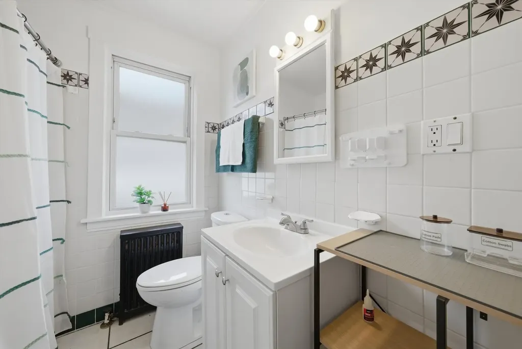 2826 North Rutherford Avenue Chicago IL 60634