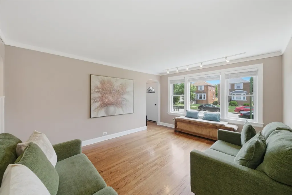 2826 North Rutherford Avenue Chicago IL 60634