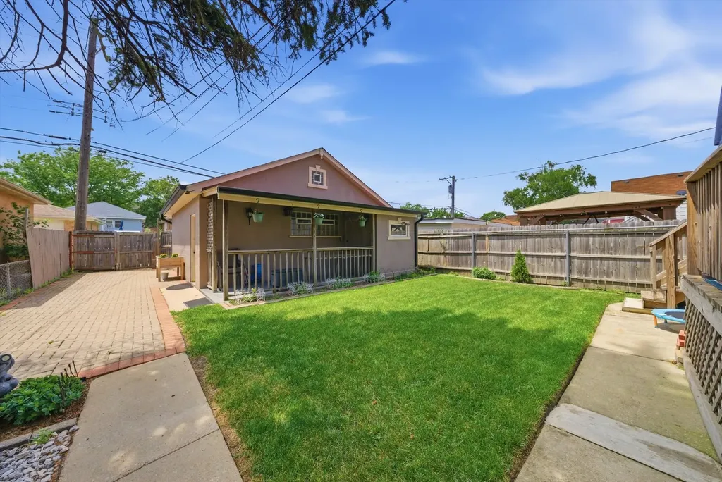 2826 North Rutherford Avenue Chicago IL 60634