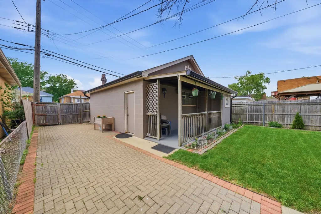 2826 North Rutherford Avenue Chicago IL 60634
