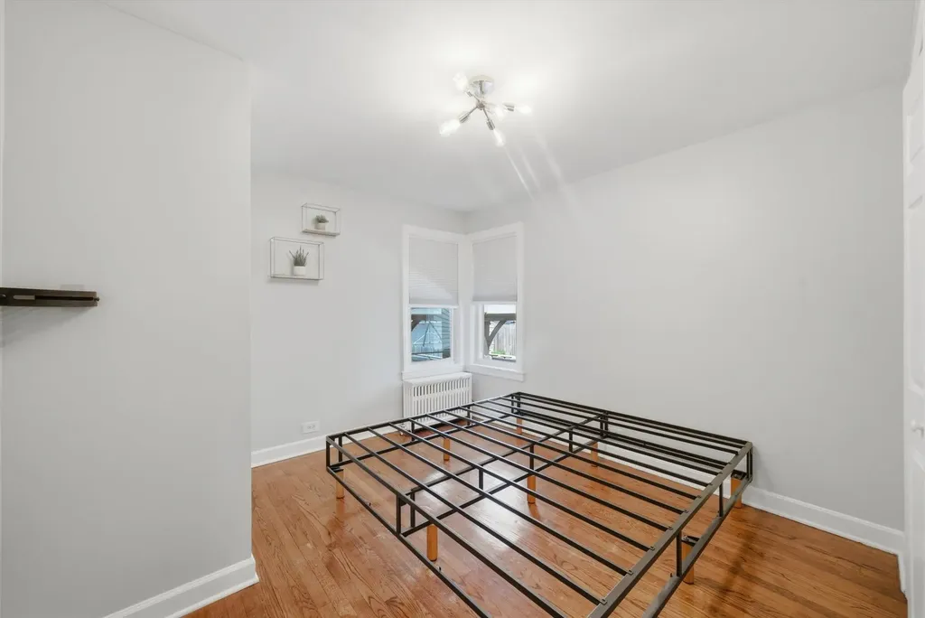2826 North Rutherford Avenue Chicago IL 60634