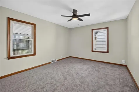 2724 Lawndale Avenue Rockford IL 61101