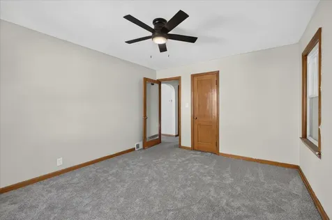 2724 Lawndale Avenue Rockford IL 61101