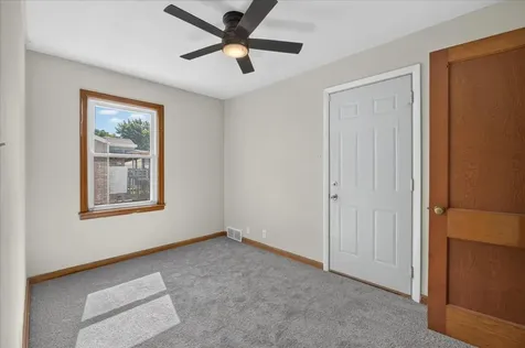 2724 Lawndale Avenue Rockford IL 61101