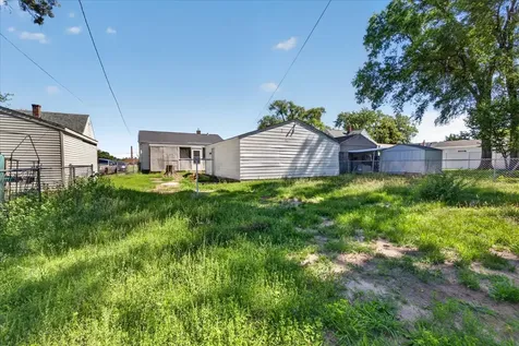 2724 Lawndale Avenue Rockford IL 61101