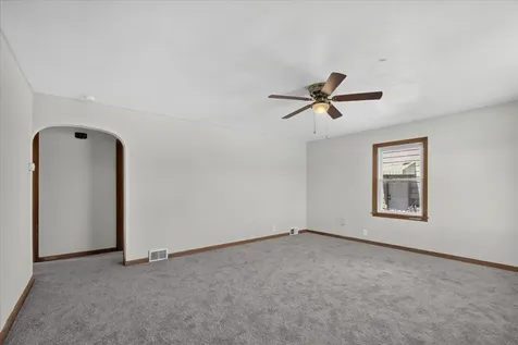 2724 Lawndale Avenue Rockford IL 61101